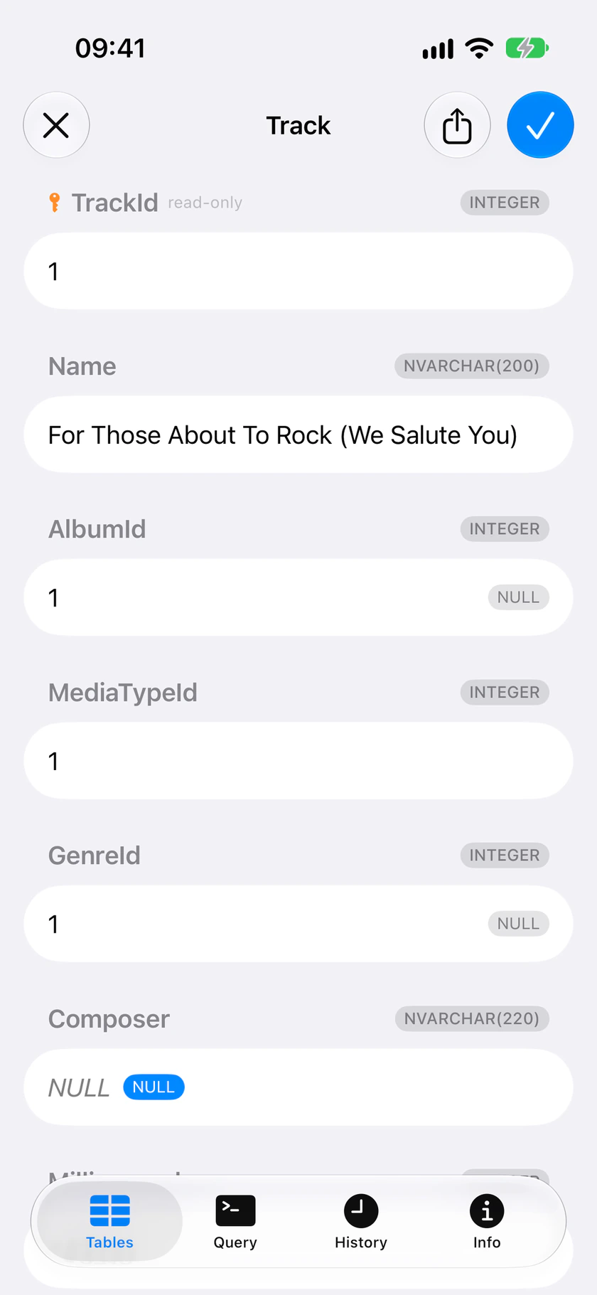 Một track của Chinook đang được sửa trên iPhone, Composer được đặt thành NULL trước khi lưu.